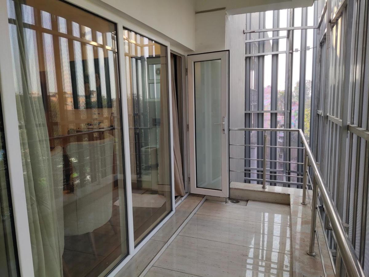 Delhieez - A Boutique Hotel New Delhi Ngoại thất bức ảnh