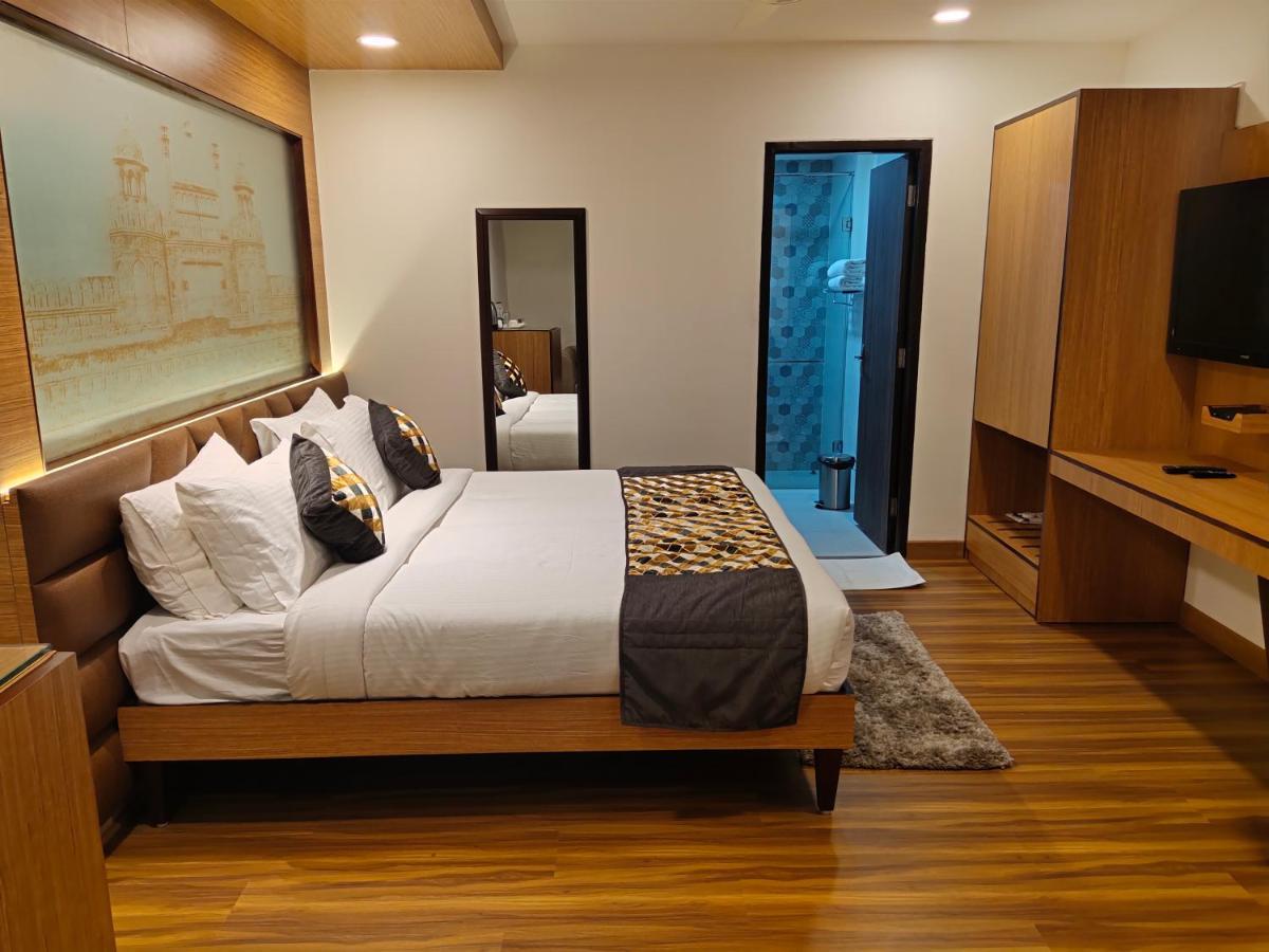 Delhieez - A Boutique Hotel New Delhi Ngoại thất bức ảnh