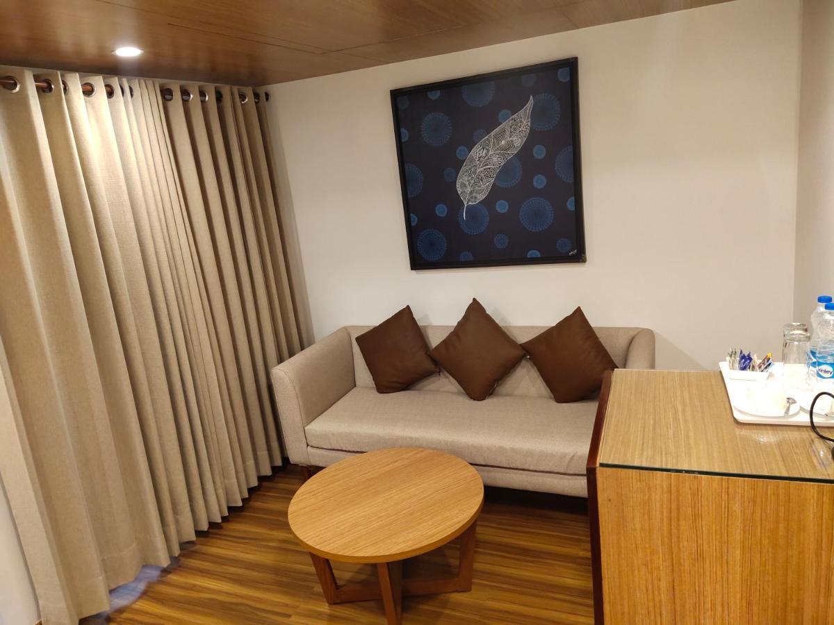 Delhieez - A Boutique Hotel New Delhi Ngoại thất bức ảnh