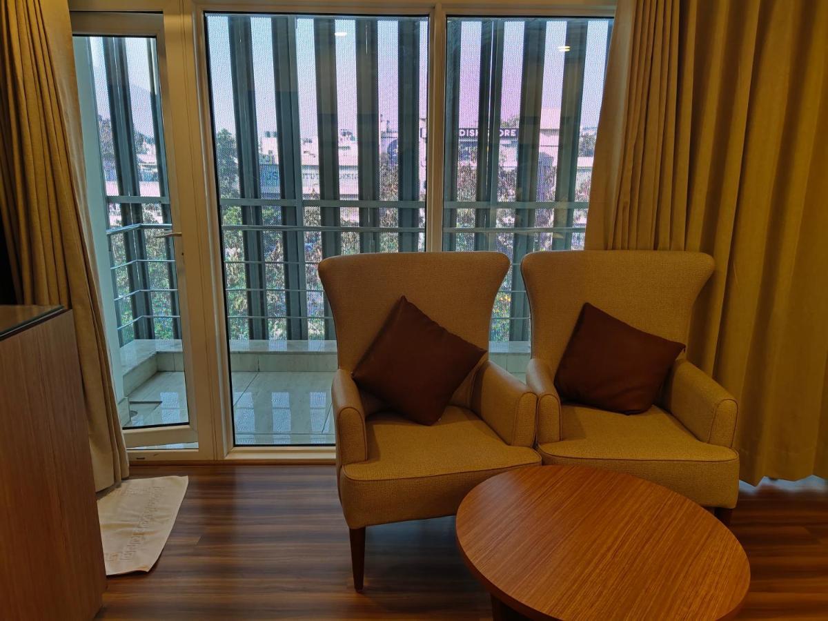 Delhieez - A Boutique Hotel New Delhi Ngoại thất bức ảnh