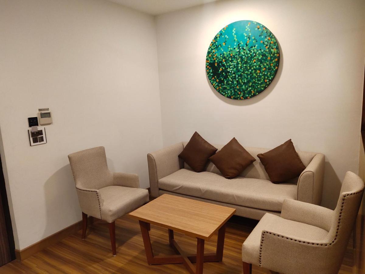 Delhieez - A Boutique Hotel New Delhi Ngoại thất bức ảnh