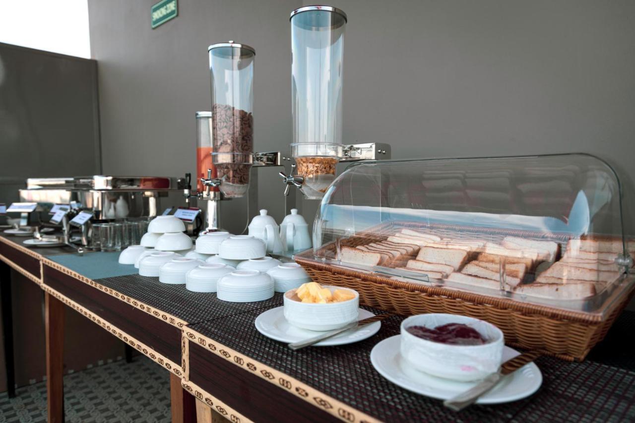 Delhieez - A Boutique Hotel New Delhi Ngoại thất bức ảnh