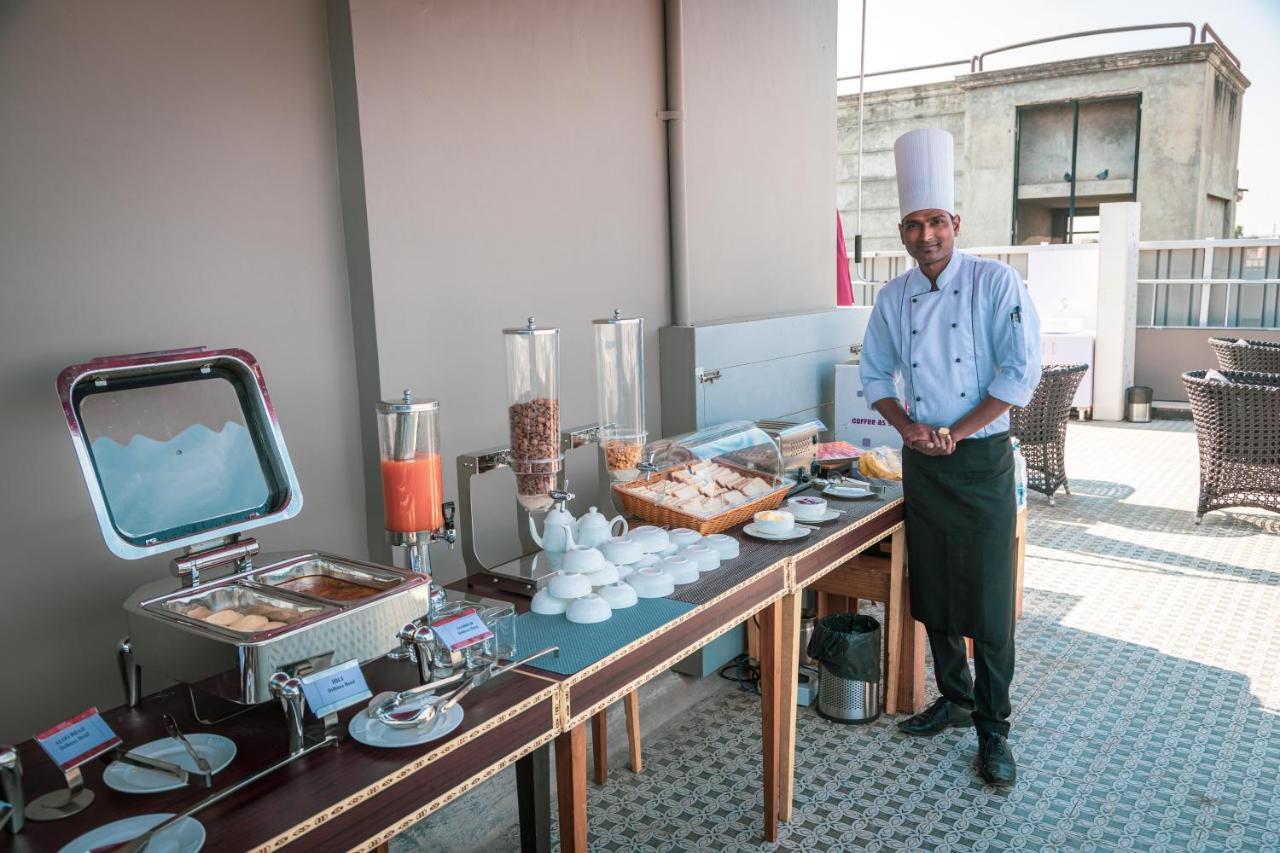 Delhieez - A Boutique Hotel New Delhi Ngoại thất bức ảnh